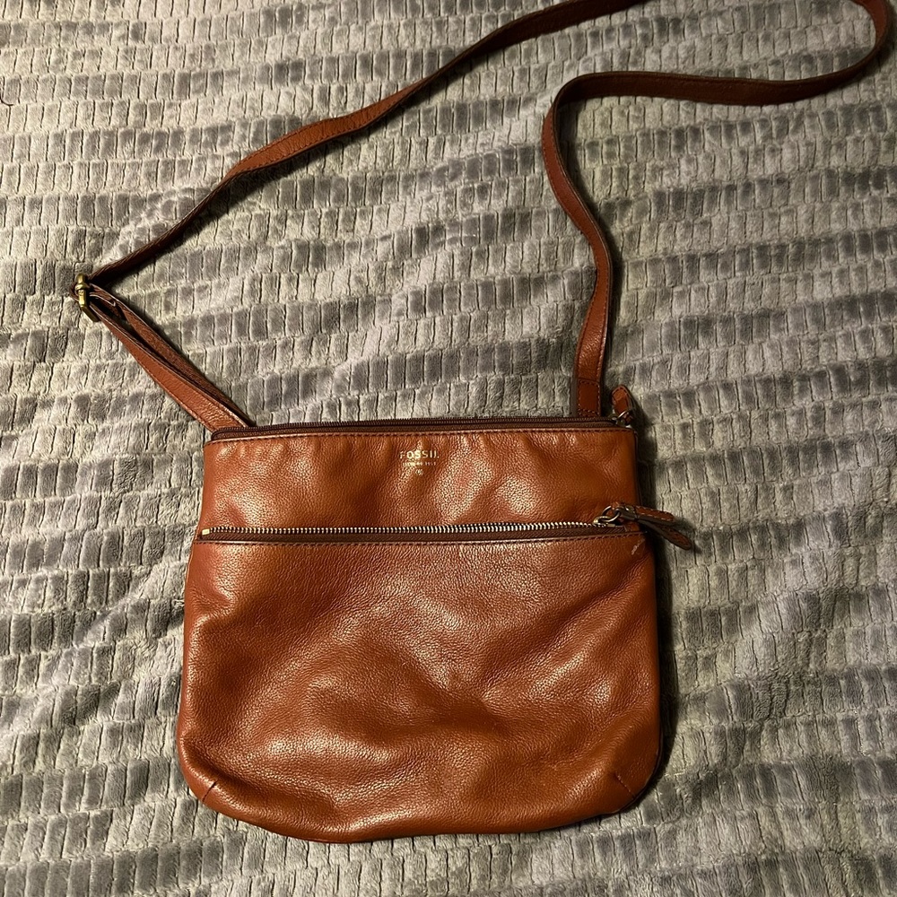 FOSSIL leather crossbody